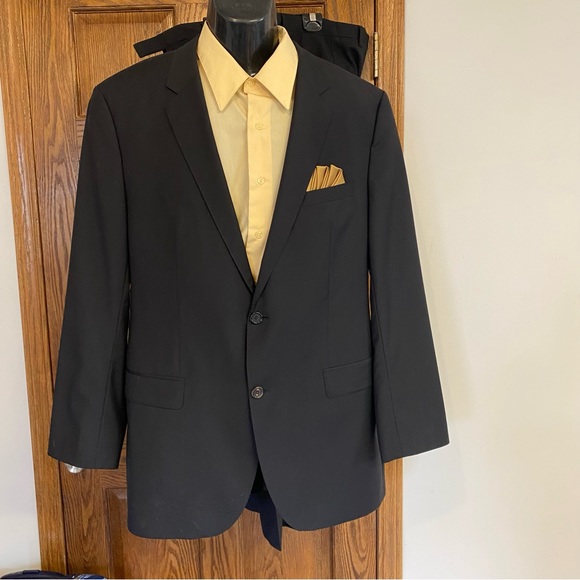 2 pc Boss Hugo boss Black two piece suit - Picture 2 of 9